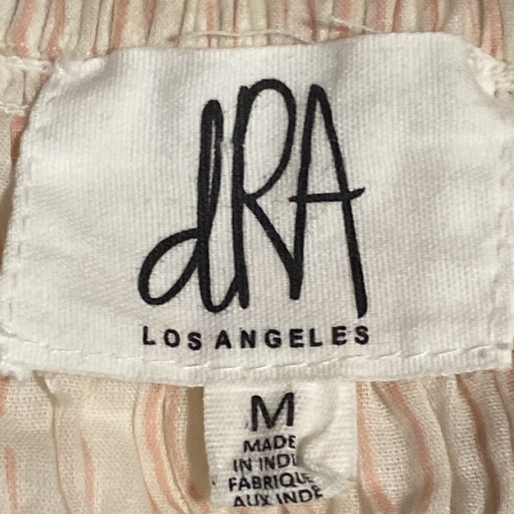 dRA Los Angeles Smocked Off Shoulder Top Size M - Picture 5 of 5